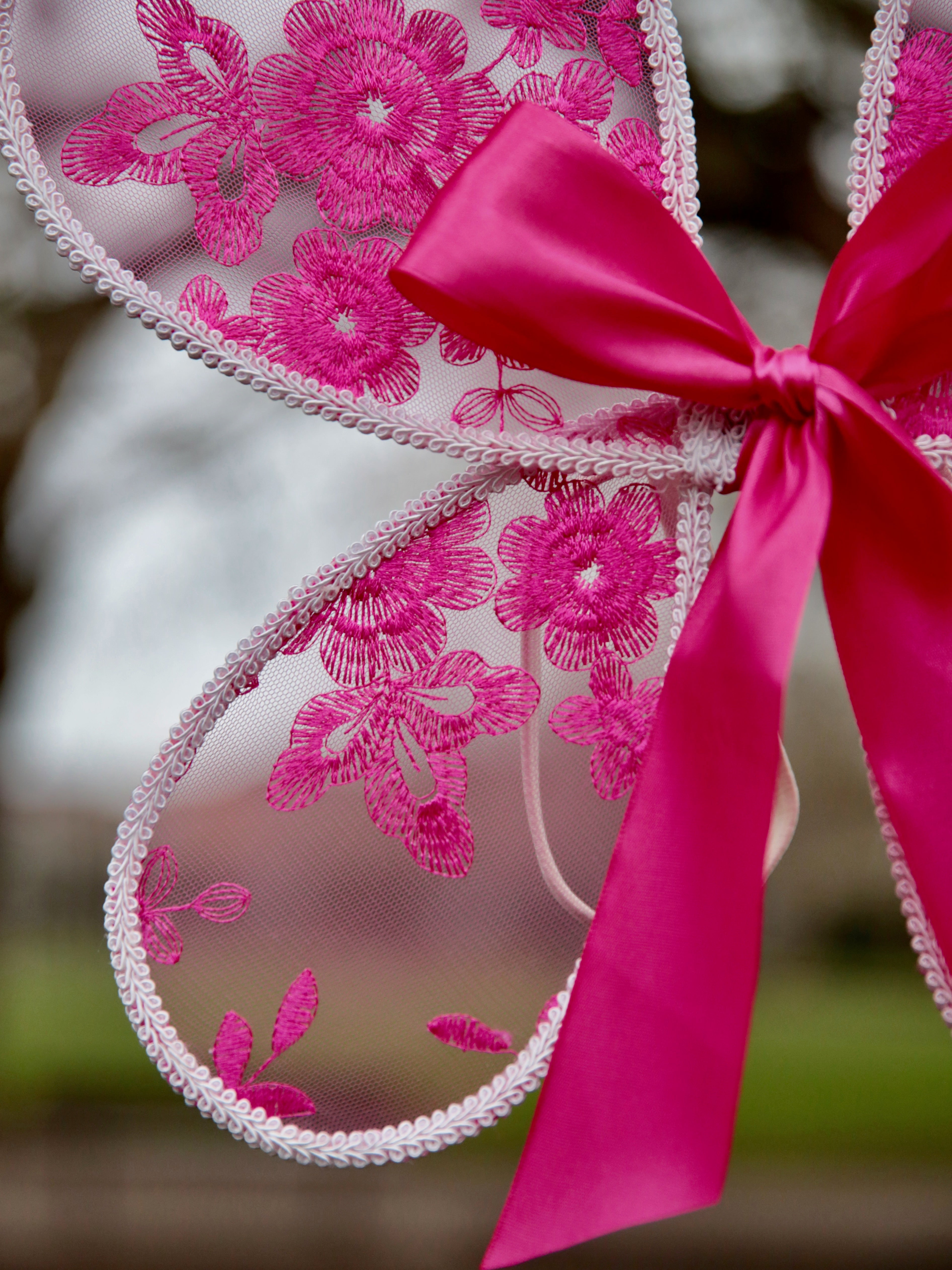 Fairy Wings. Handcrafted Fuchsia Pink embroidered butterfly wings for Children. With optional free satin bow. Flower girls, fairy party.