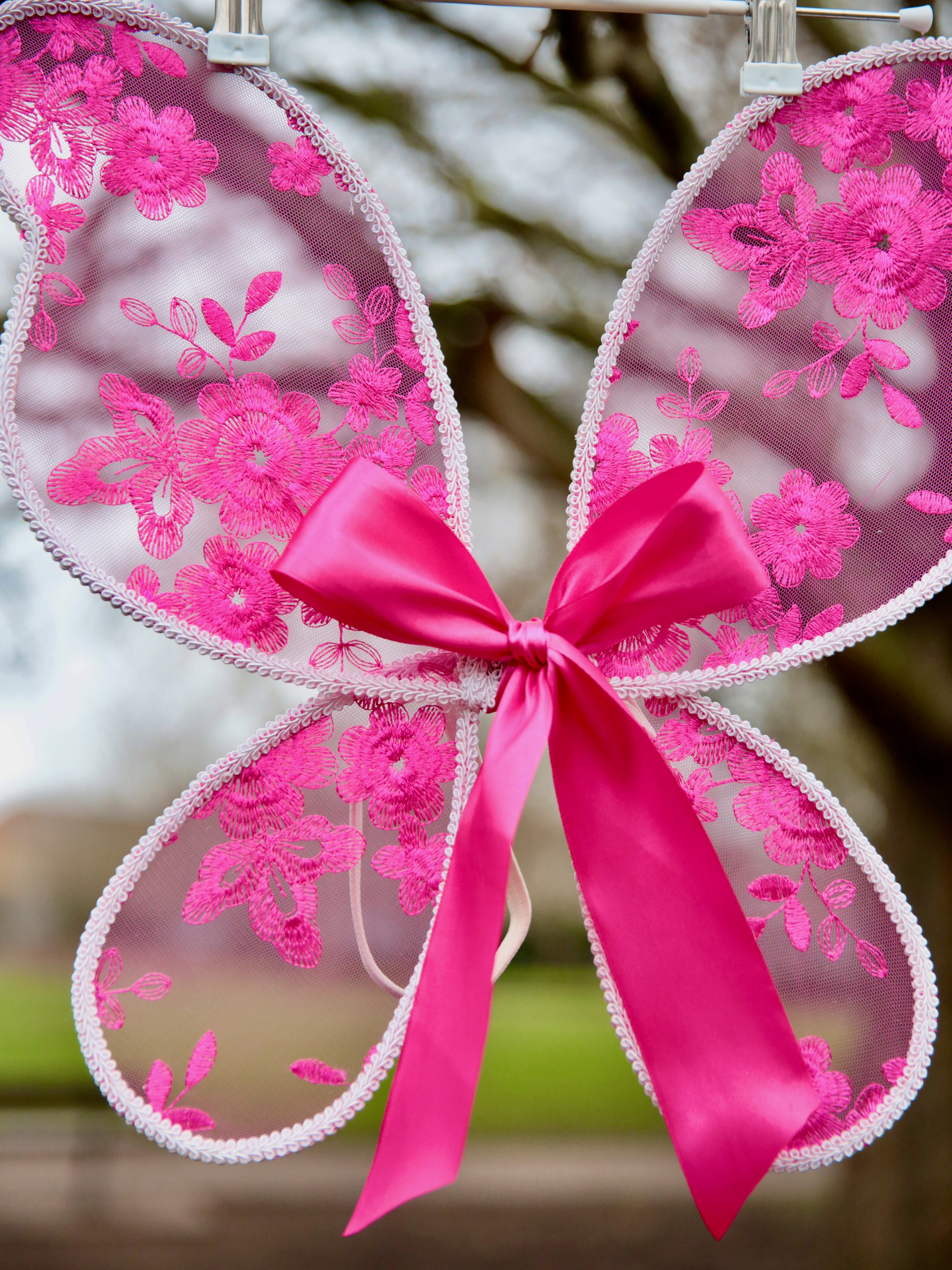 Fairy Wings. Handcrafted Fuchsia Pink embroidered butterfly wings for Children. With optional free satin bow. Flower girls, fairy party.