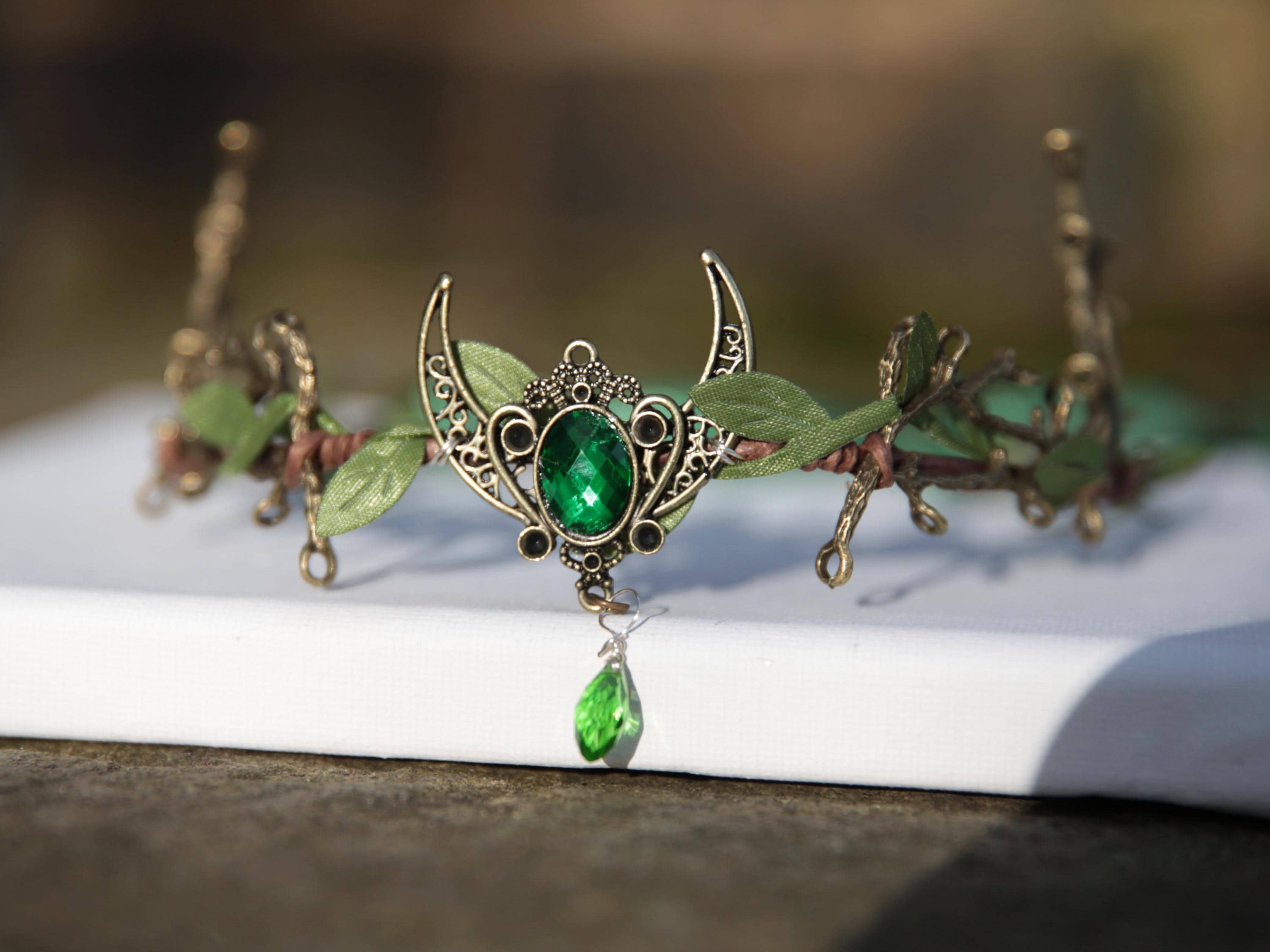 Fairy Crown with Crescent Moon & Crystal – Magical Faerie Crown for Imaginative Play, Woodland Gatherings, Cosplay Headband