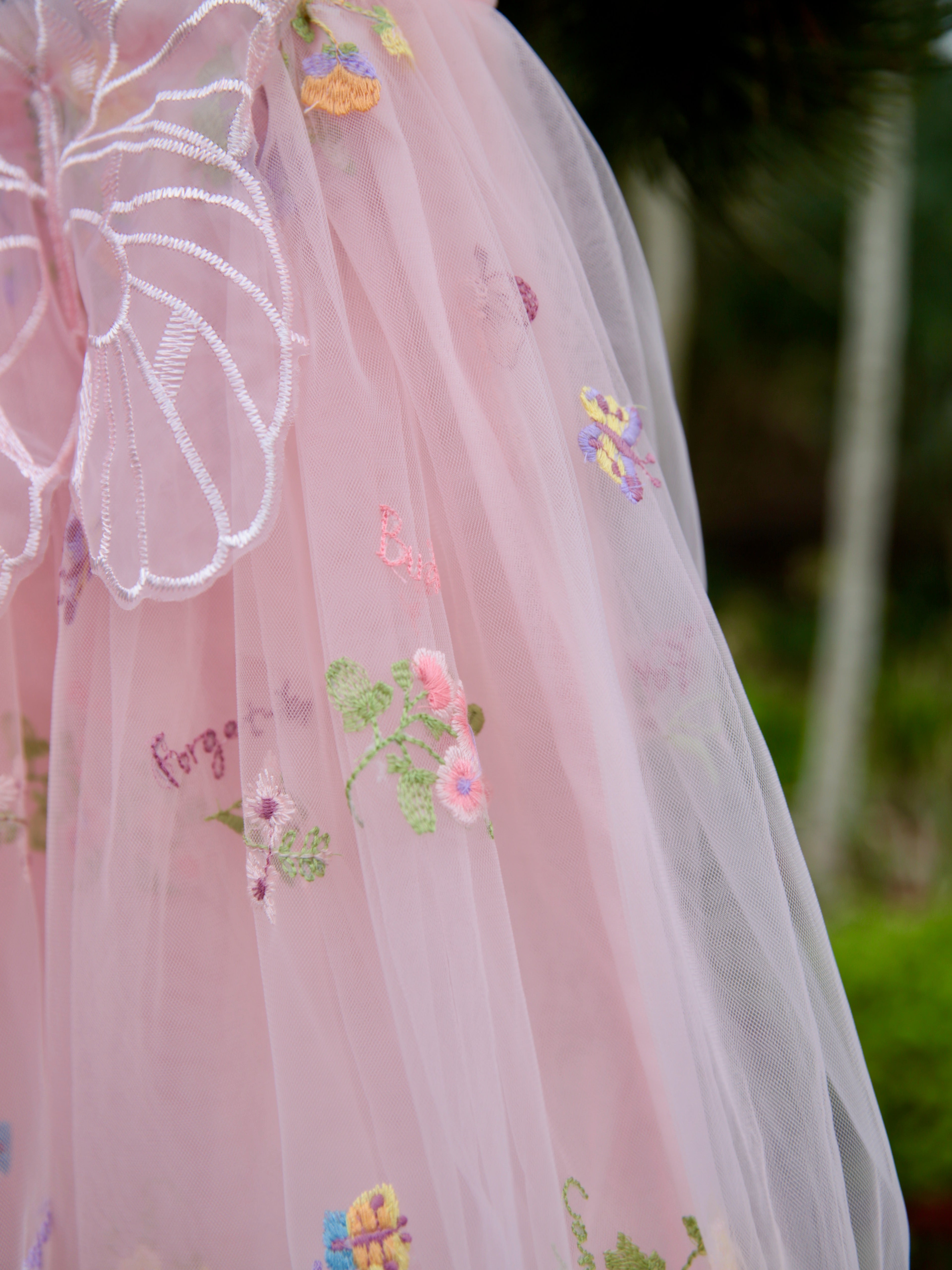 Fairy wings dress. Beautiful pink tulle dress with butterfly wings, party dress, bridesmaid dress, flower girl dress. Cake smash outfit