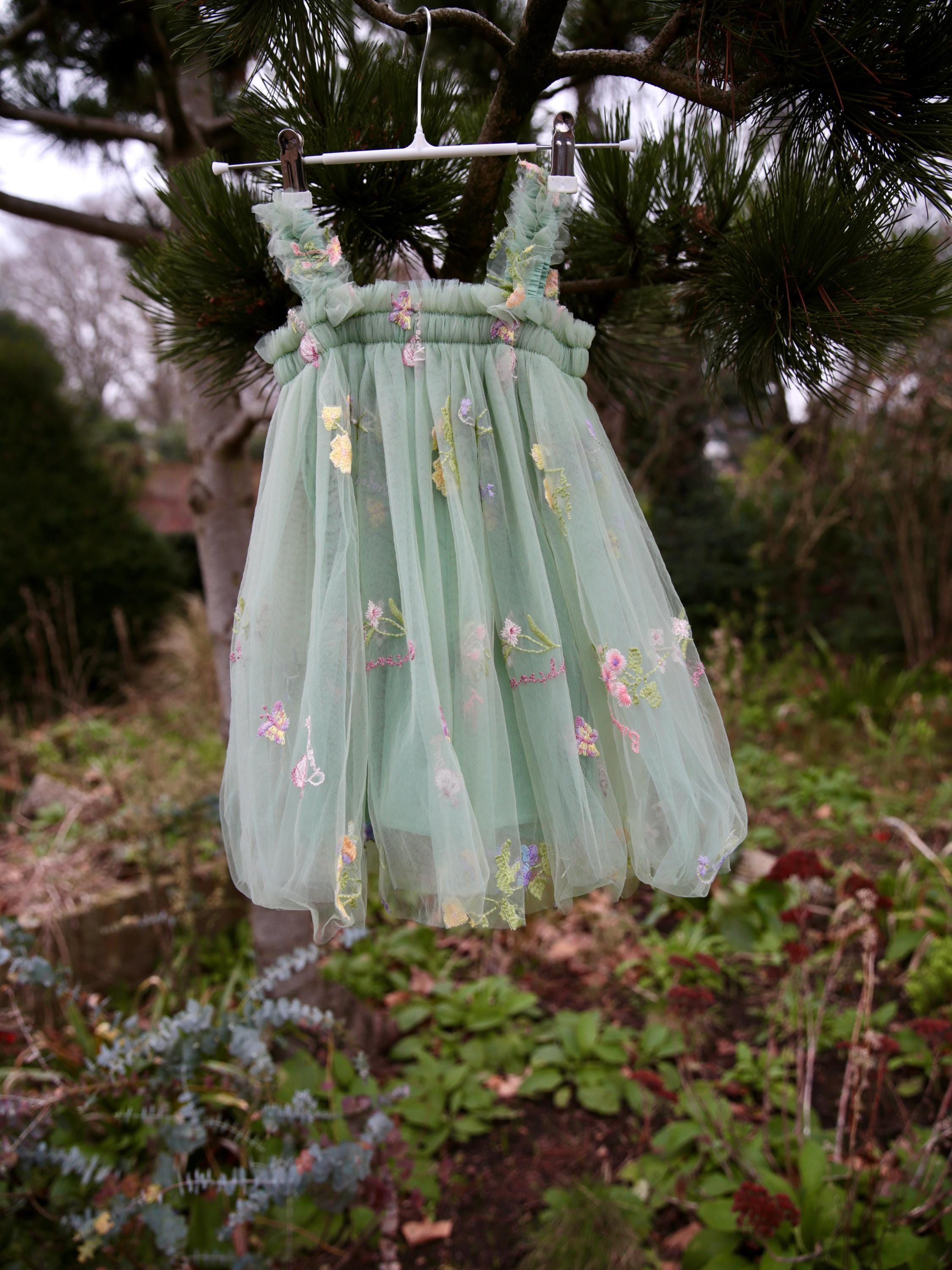 Girls dress. Sage Green dress, girls embroidered dress, party dress, photo shoot dress, flower girl dress, party dress, birthday dress.